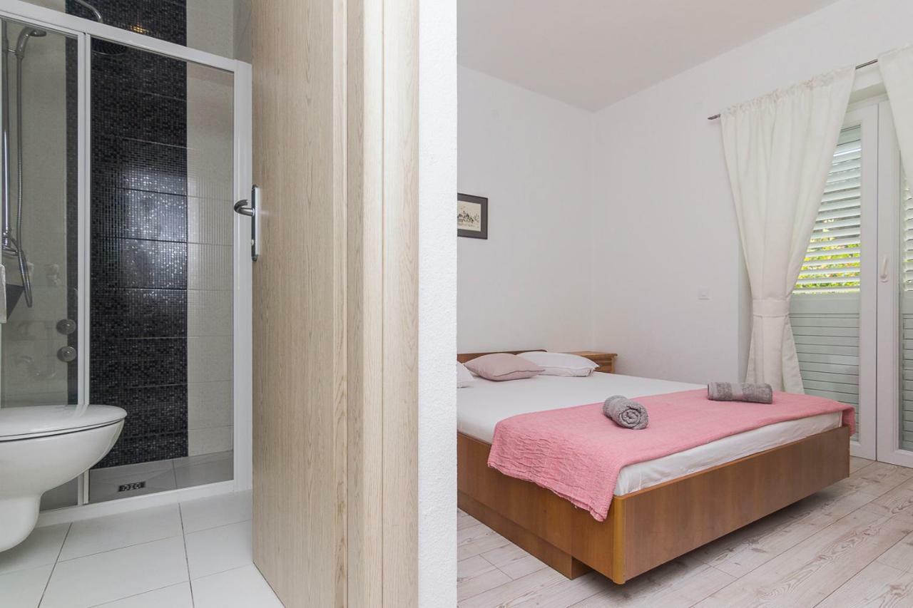 Apartments A&B Makarska Buitenkant foto