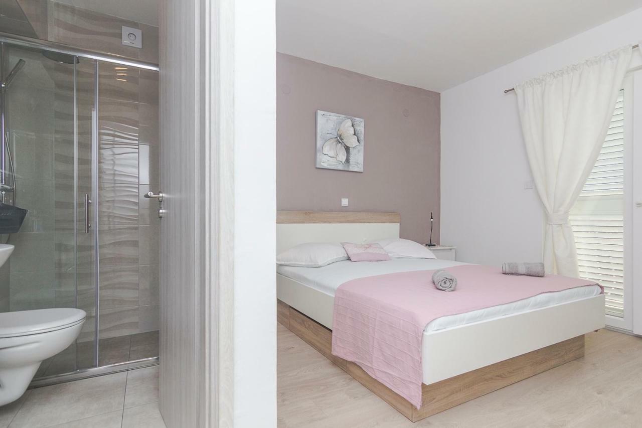 Apartments A&B Makarska Buitenkant foto