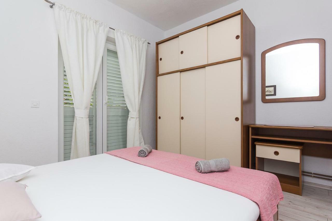 Apartments A&B Makarska Buitenkant foto