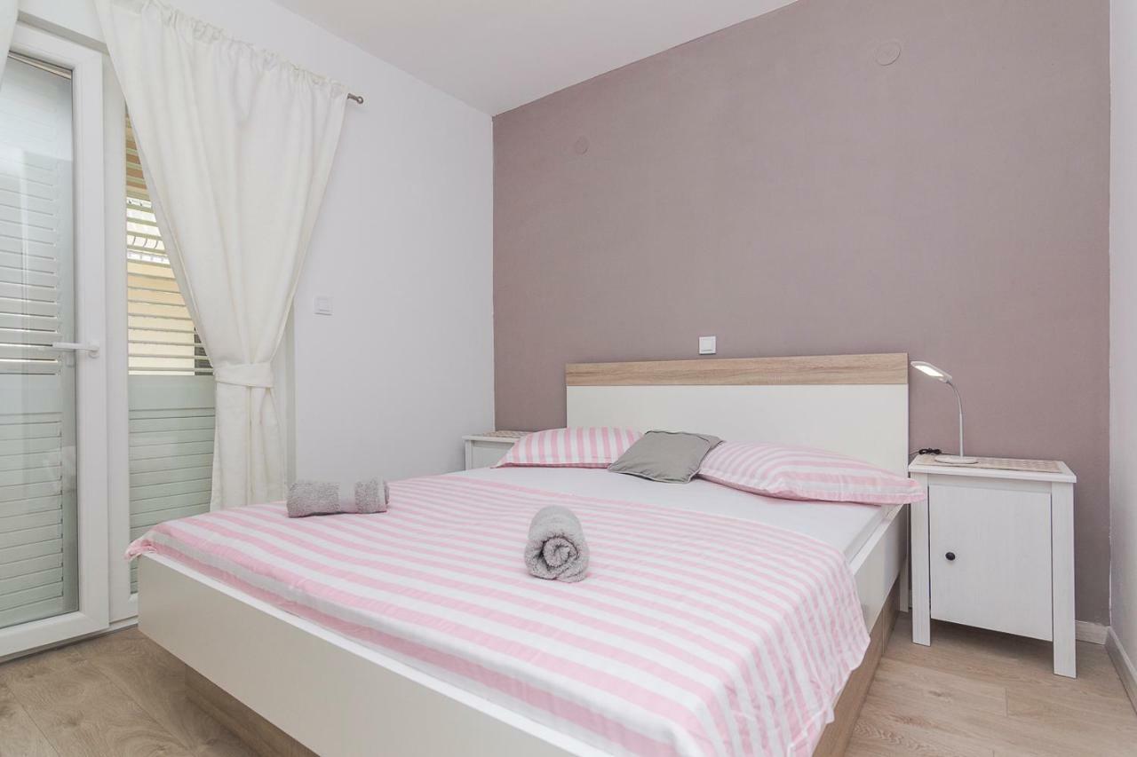 Apartments A&B Makarska Buitenkant foto